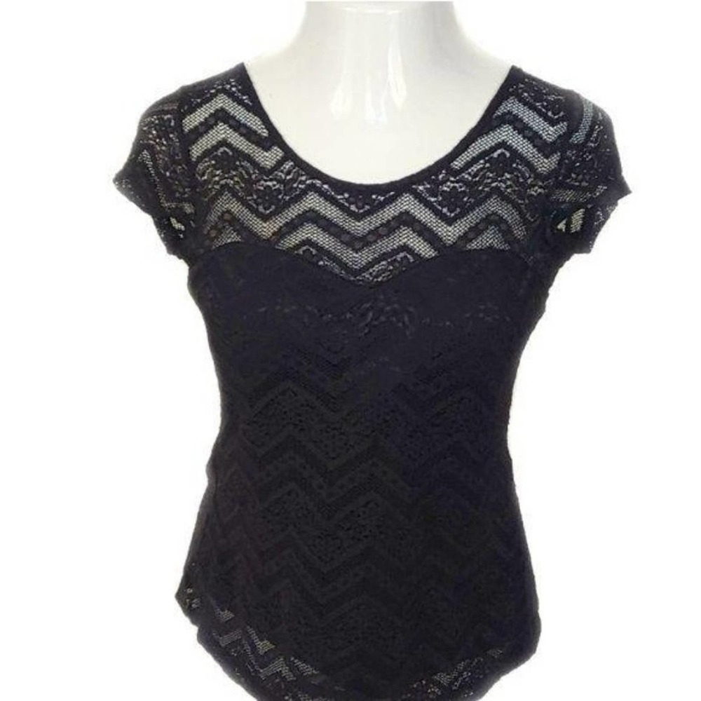 Black Short Sleeve floral Chevron Mesh Lace Top M - Picture 1 of 6
